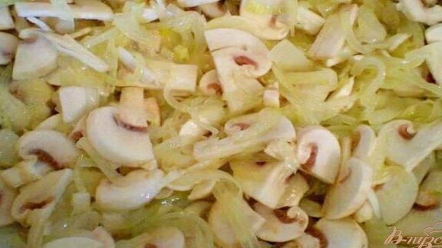 Салат куриный с грибами