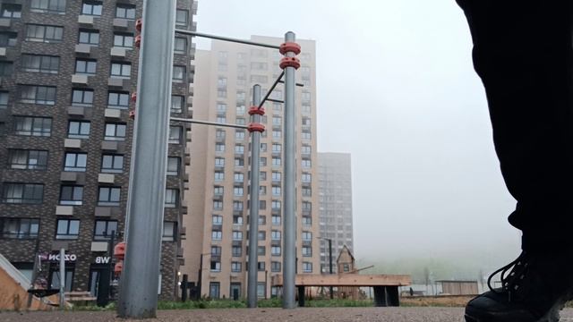 Опять на работу и значит надо сделать подтягиван я на турнике