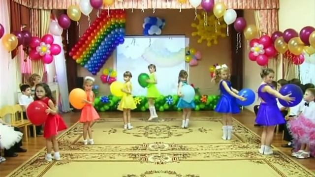 дети танцуют под ARSTAL STEP