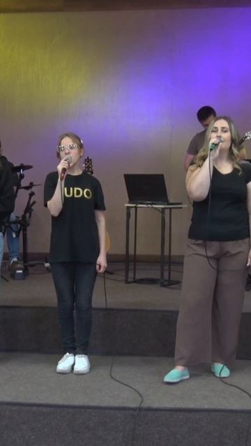 Помоги, Господь, не ссориться нам, церковь Эммануил Алматы #worship #shorts
