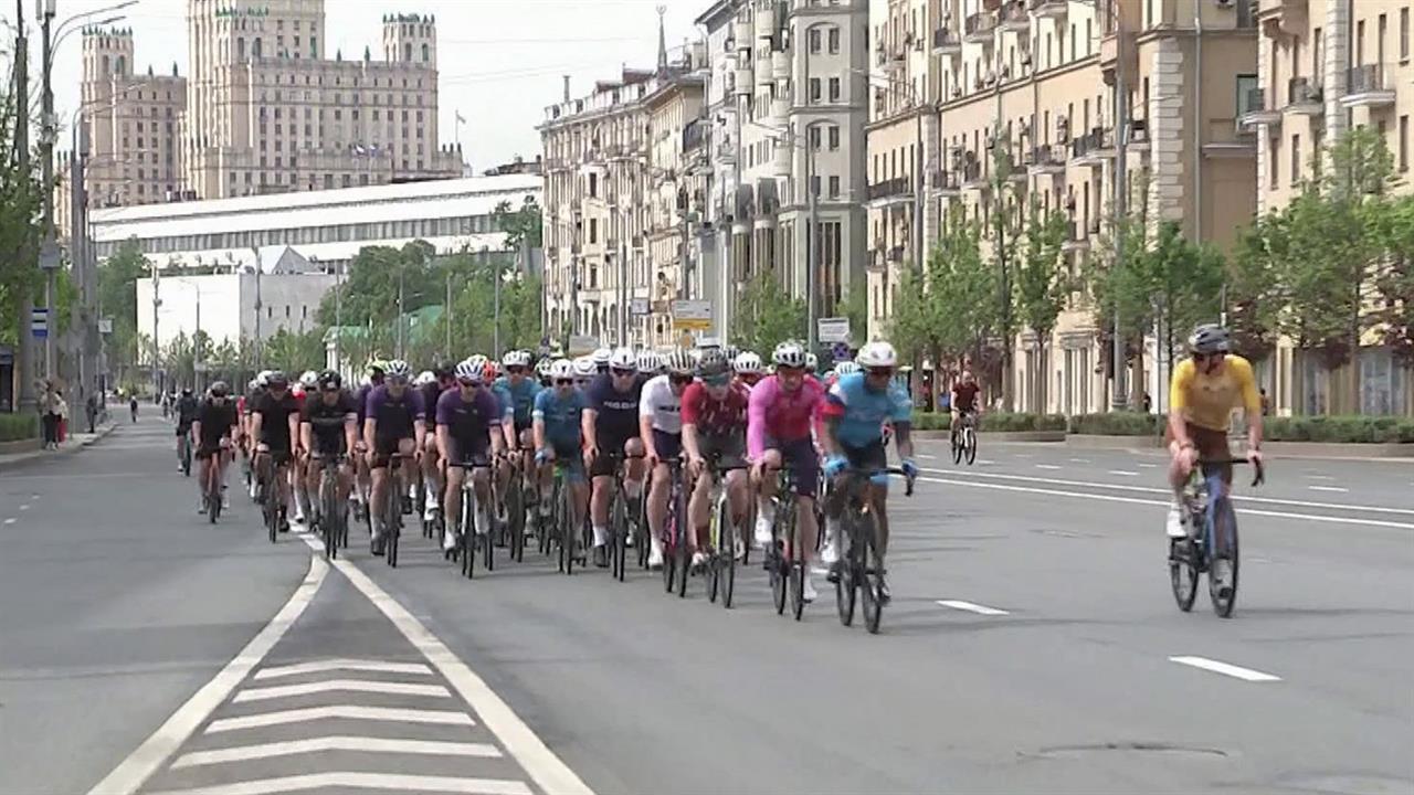 В центре Москвы ограничено движение в связи с проведением Весеннего велофестиваля
