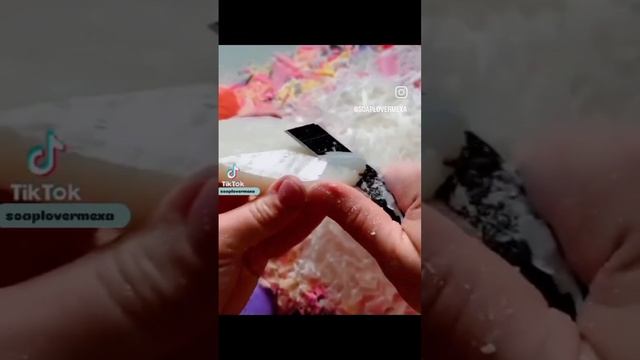 Видео от мыльного блогера @SoapYulya ASMR