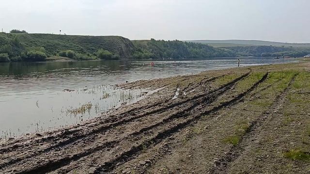 Горе! Бойтесь судорог на глубине. Соболезнование родным и близким утонувших парней 19 и 20 лет.