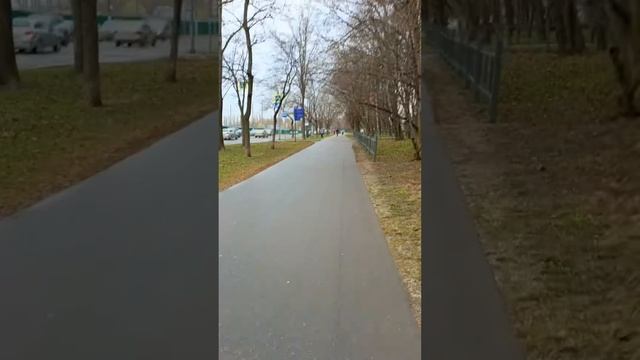 Жижа киборг в главной роли красные кроссовки убийцы.Н?