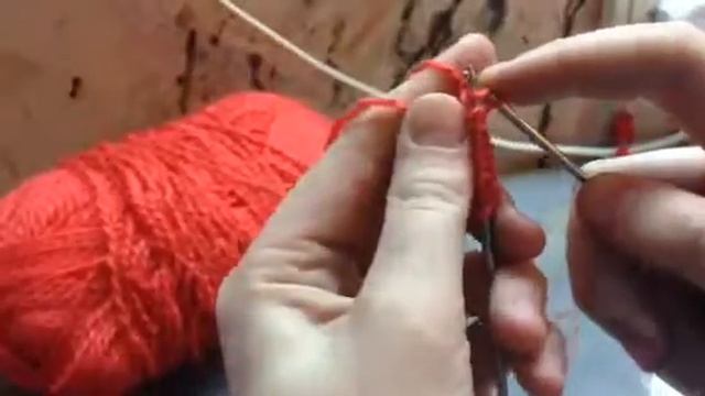 Обучающий урок :как вязать спицами?
