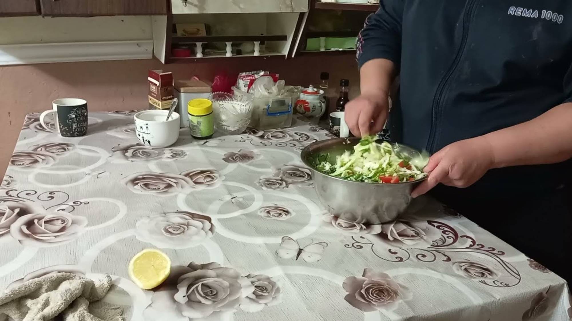 НАТАЛЬЯ ГУБАРЕВА. ЖИВУ ОДНА В ДЕРЕВНЕ. УЖИН НА ДВОИХ...
