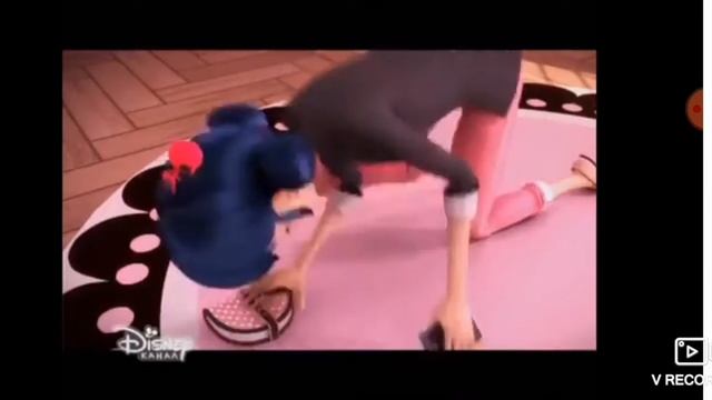 Маринетт и Астрид "Ведь ты предала меня подруга моя"
