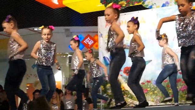 13 апреля  - «Рок-н-ролл для всех!»