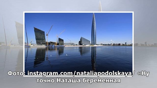 38-летняя Наталья Подольская в платье свободного кроя ?