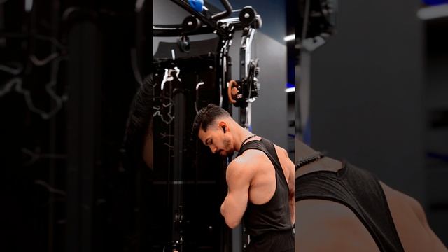 🔥Тренировка рук💪🏽 Подробная программа в описании👇🏽