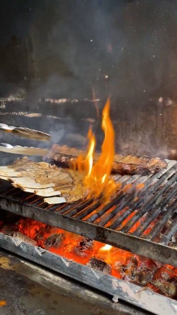 Ждём вас с друзьями на самые вкусные рёбра в Москве