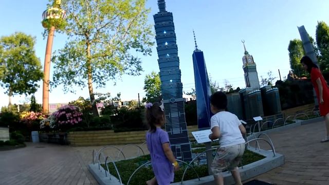 Самые высокие известные башни в миниатюре The highest known towers in miniature