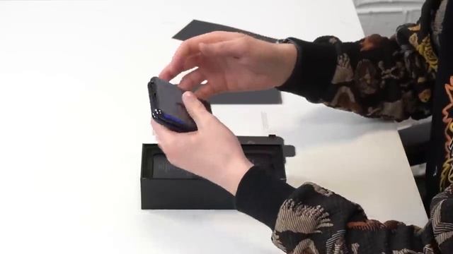 ГЛЕНТ ОБЗОР НА СГИБАЕМЫЙ ТЕЛЕФОН ЗА 100 000 РУБЛЕЙ ! Samsung Galaxy Z Flip !