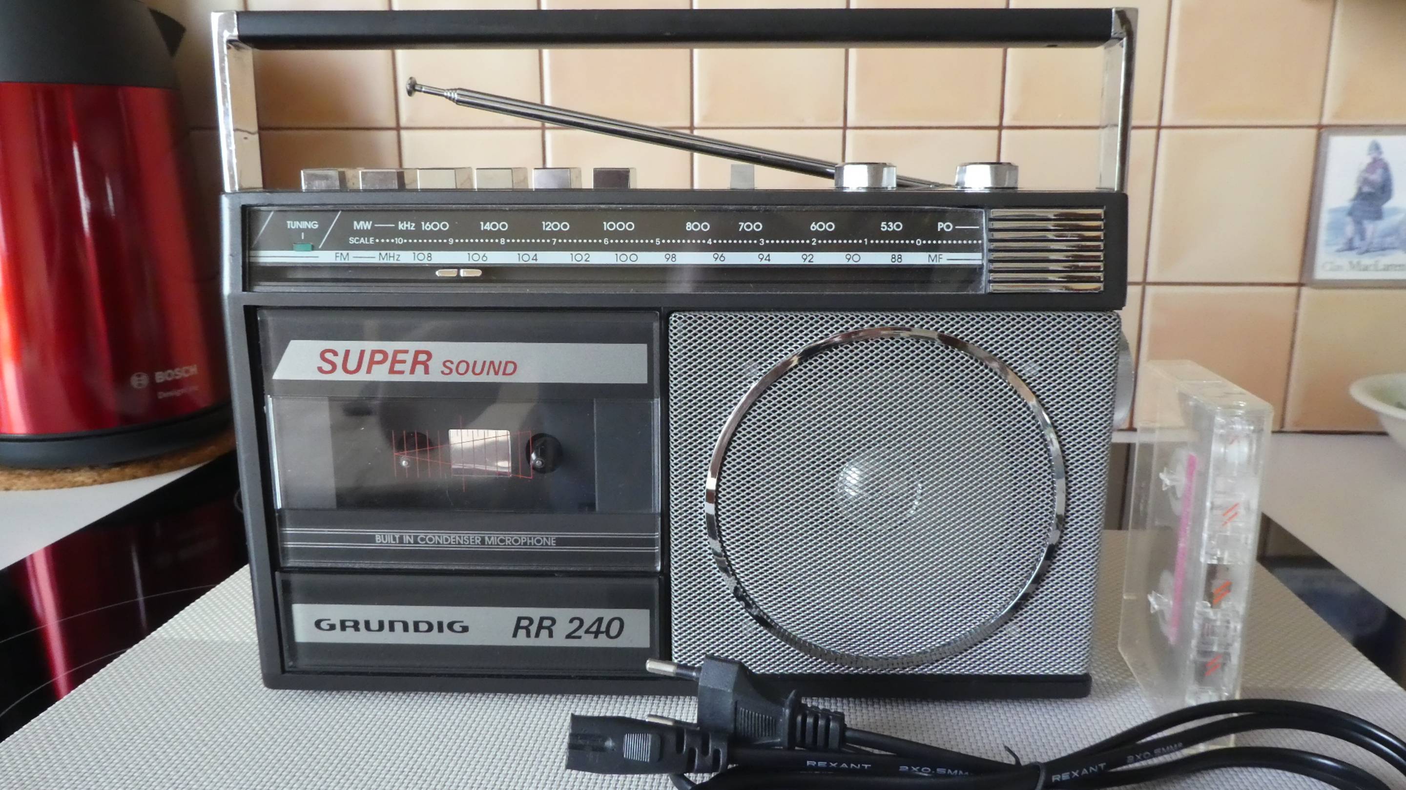 Grundig RR-240A мини бум-бокс