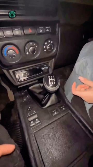 ОНА НИКОГДА НЕ ЕЗДИЛА НА МЕХАНИКЕ - ПОЗОР?

#автоприколы #автоюмор #автомемы #мемы #приколы