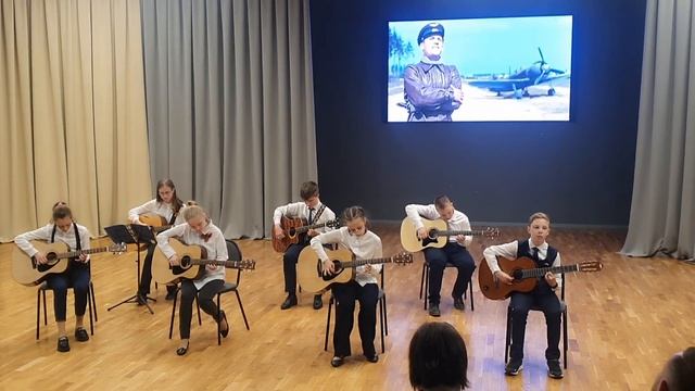 Ансамбль Перемена "Первым делом самолёты" 04.05.2023г.