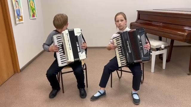 Перевоз Дуня держала