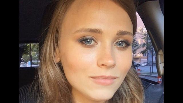 Анна Кошмал окончательно порвала с Россией