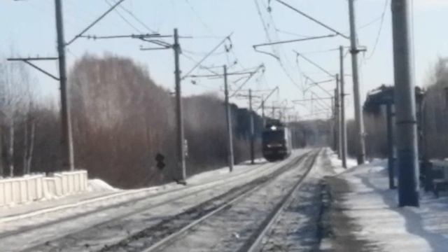 ВЛ11К-187 следует резервом