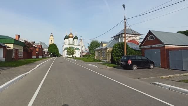 На велосипеде по городу Коломна. Утро.