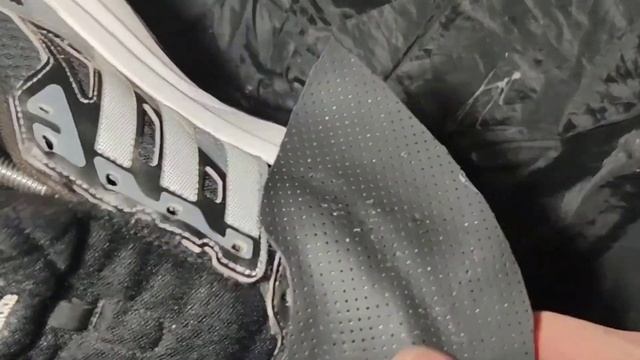Кроссовки Adidas ожоги носочной части .