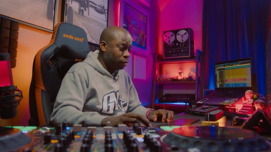 02. Sculpting Low-End, Mix Bus Processing and Vocal Editing