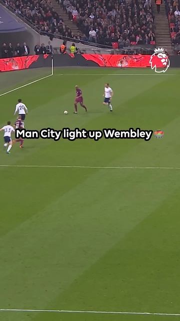 Man City LIGHT UP Wembley ✨