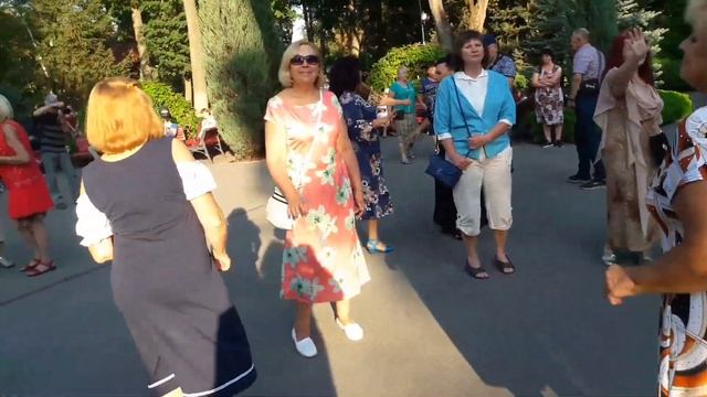 Ты очень красива в этом платье💃🌹 Счастливые минуты ?