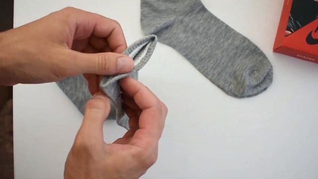 Носки в коробке с брелком Найк микс