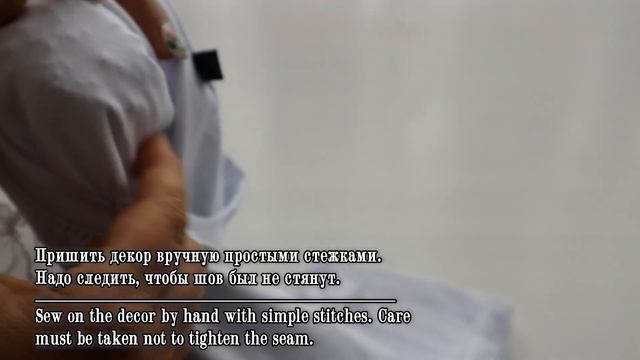 Подметила, как дизайнер одежды берёт дешёвые футболки