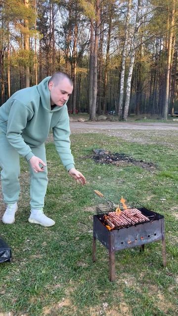 Кому уголь с сосисками?🔥