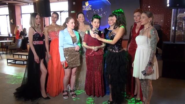 👑 Коллекция  вечерних платьев на моделях для артисто?