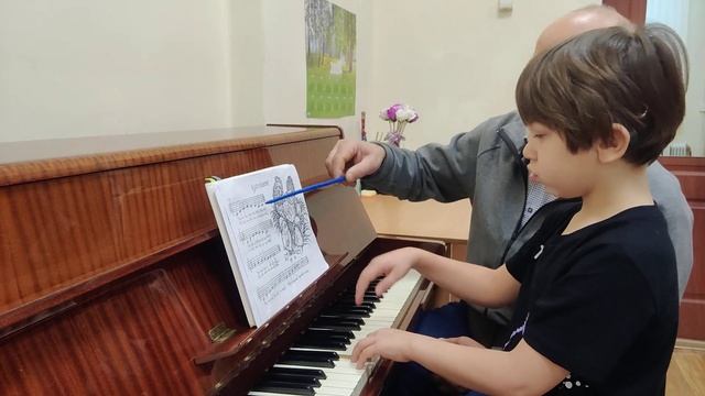 Разбор песенки "Цыпленок" с Александром Вадимовичем Закревским