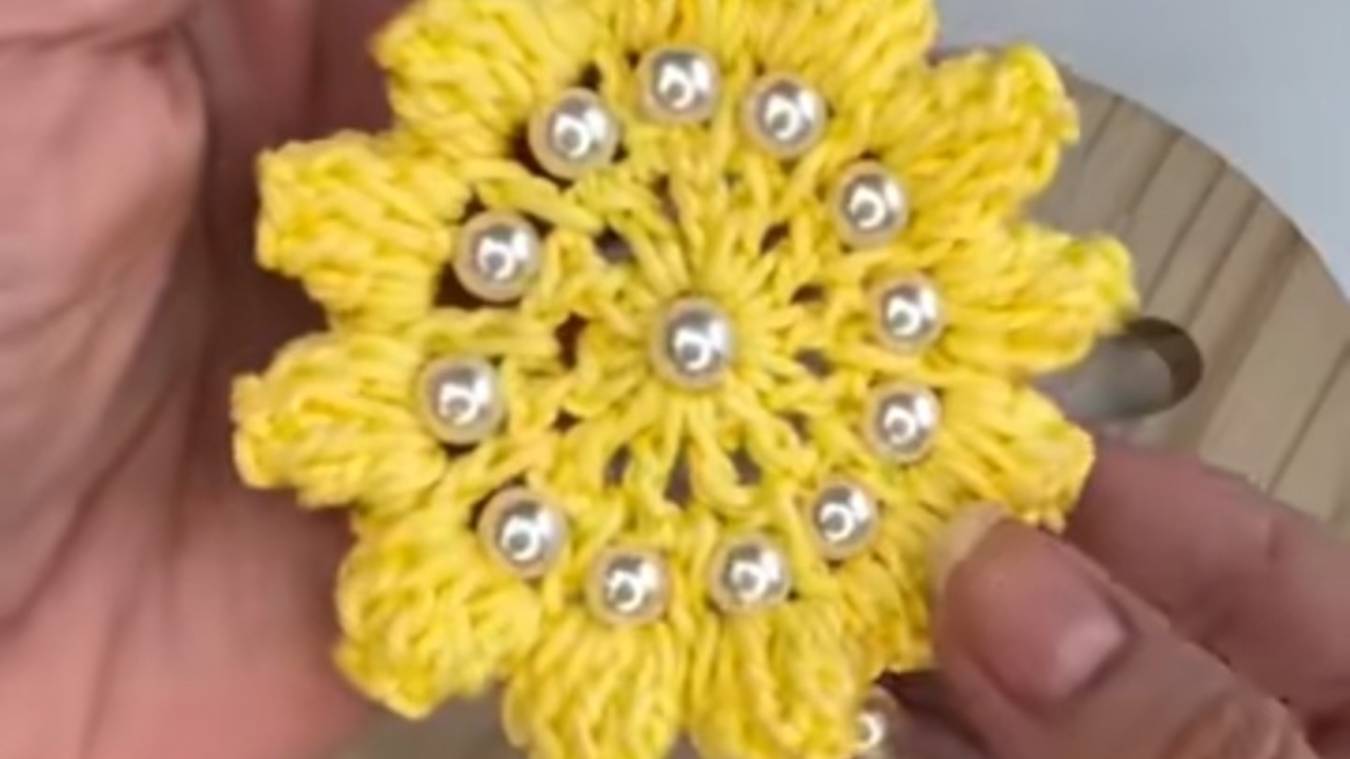 МК Брелок-мандала крючком