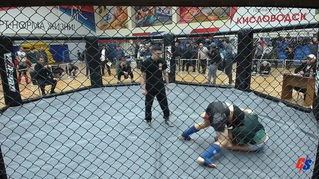 Чапанов Абубакар против Плугарев Алексей - MMA SAFE 14-15 ле?