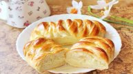 Сдобная плетенка с творогом