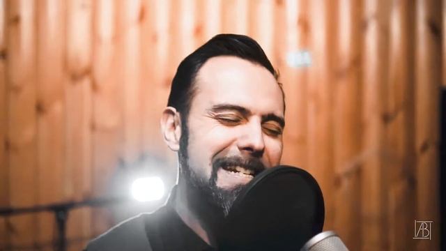промо для клипа "красное платье"