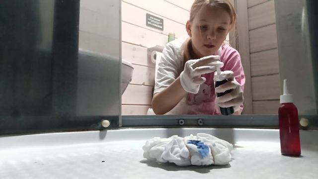 СДЕЛАЛА ТАЙ-ДАЙ ФУТБОЛКУ🤯. ВСЯ КВАРТИРА БЫЛА В ЭТОММ..