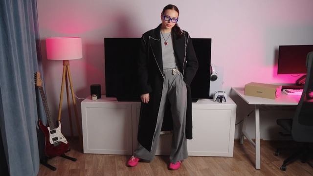 Как кроссовки стали модными? Обзор Jacquemus x Nike Air Humara!