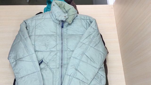 20621. Куртка жіноча, зима. Сорт 1-й. Лот 21. Вага - 16,6 кг.