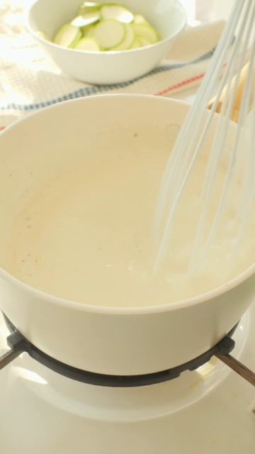 Запеченные картофель и кабачки в сливочном соусе а-ля гратен 🥰