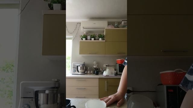 Неожиданно ещё одна стирка образовалась 🙈 Огурцы на выброс 🥒Помидоры на грядку 🍅