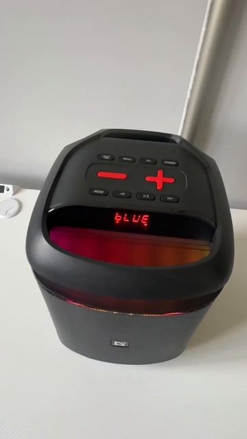 Даже ручка светится 🤩