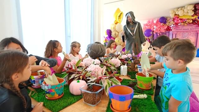 Диана и Рома - Діана святкує 9 років! Супер вечірка в честь дня народження