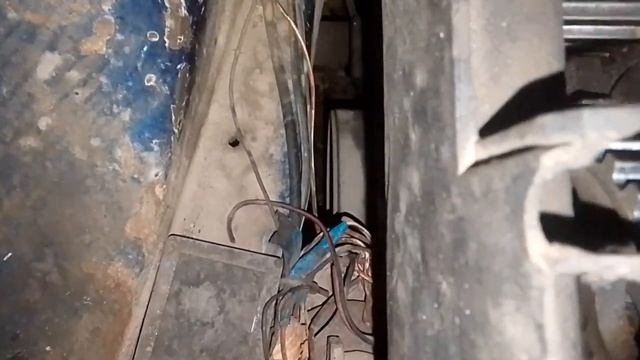 при нажатии сцепления автомобиль глохнет причины рас?
