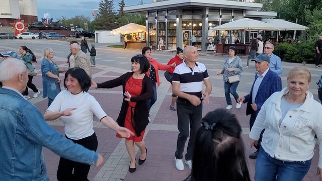 Танцуем... 16.05.25...
