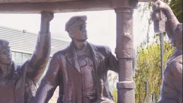 Памятник «Слава шахтерской доблести» в Шахтах: символ труда и истории города