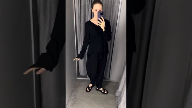 Черный костюм в восточном стиле с шахскими манжетами ?