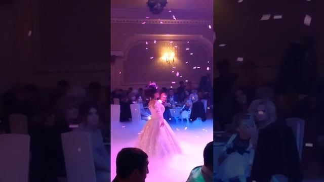 "@",национальный армянский танец невесты
