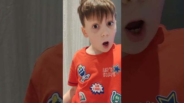 Чья это кепка?#скетч